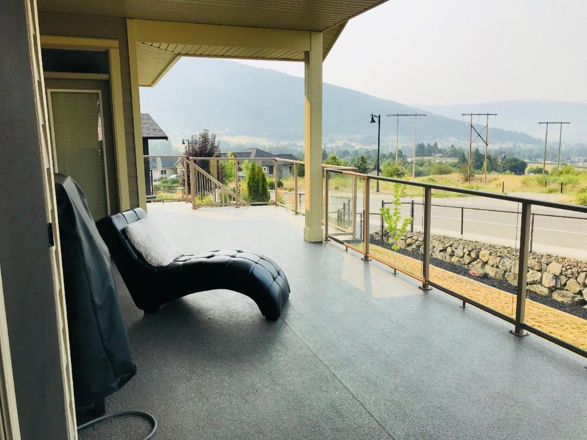 Vernon Home With True Okanagan Lifestyle Екстер'єр фото